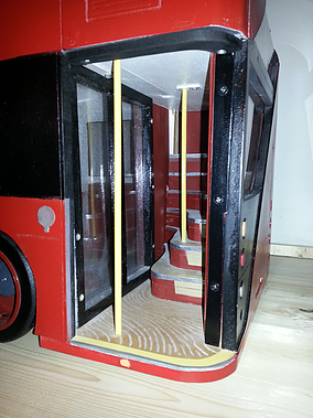 LONDON STORAGE BUS - Image 6